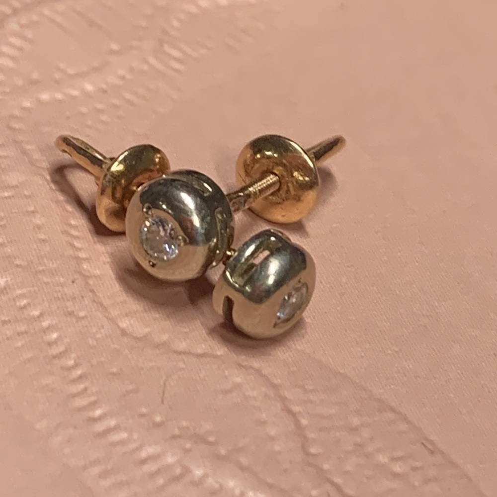 10k Gold Diamond Studs